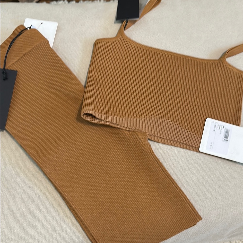 Sir The Label  Ribbed Two-Piece Set - Picture 5 of 5
